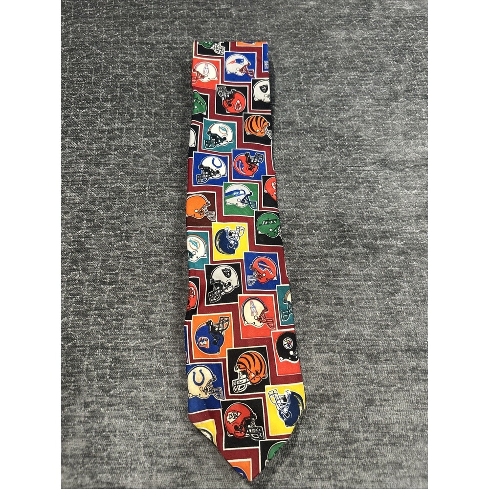 Vintage NFL Football Helmet Necktie All Teams Logo Tie Made USA‎ Retro Sports